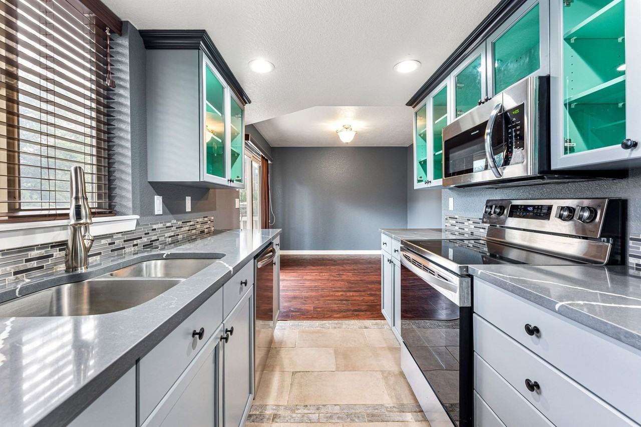 9593 E Louisiana Pl - Photo 4 of 18