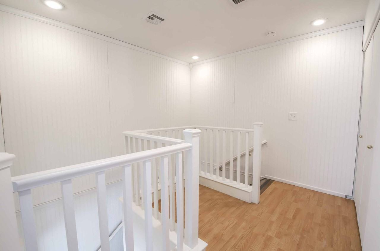 7204 Platinum Peak Ave - Photo 2 of 36