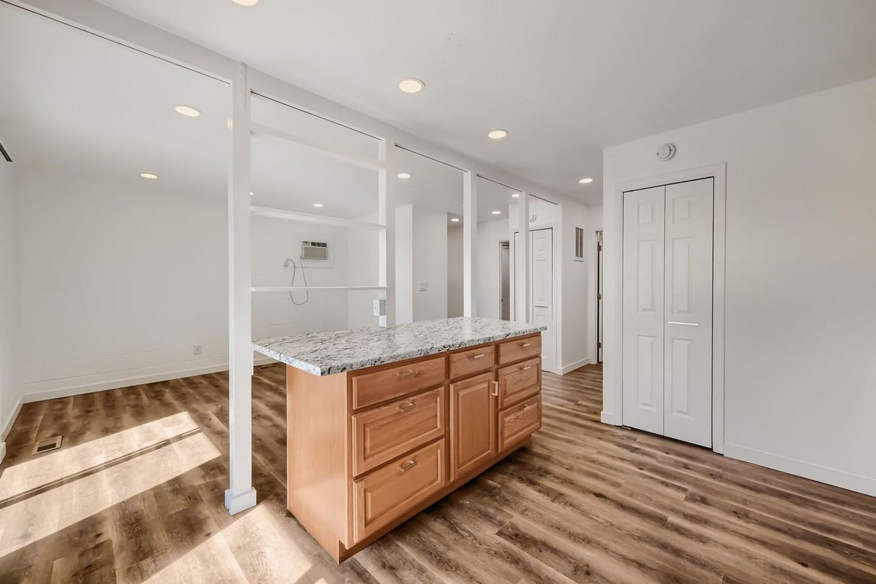 365 Fairway S - Photo 5 of 22