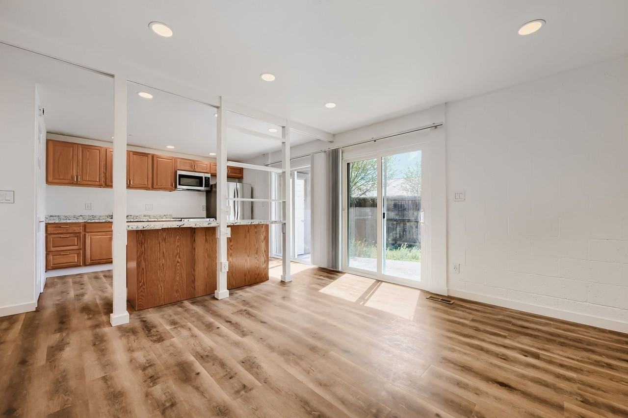 365 Fairway S - Photo 7 of 22