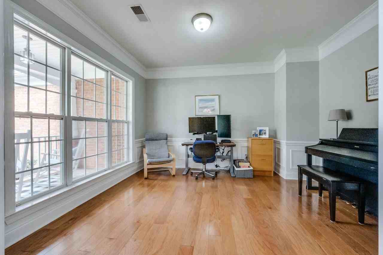 2005 Daylily Dr - Photo 5 of 47