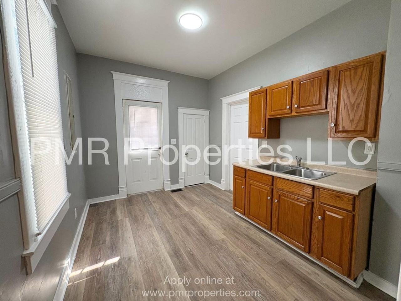 1516 Michel St - Photo 3 of 11