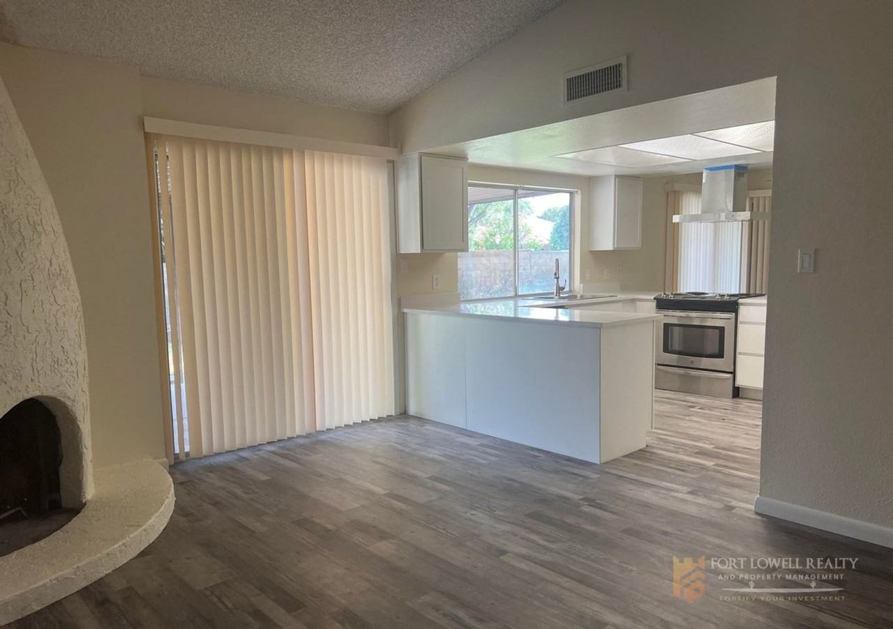 4523 W Villa Theresa Dr - Photo 5 of 25