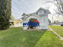 featured image of 1009 S 11th Ave