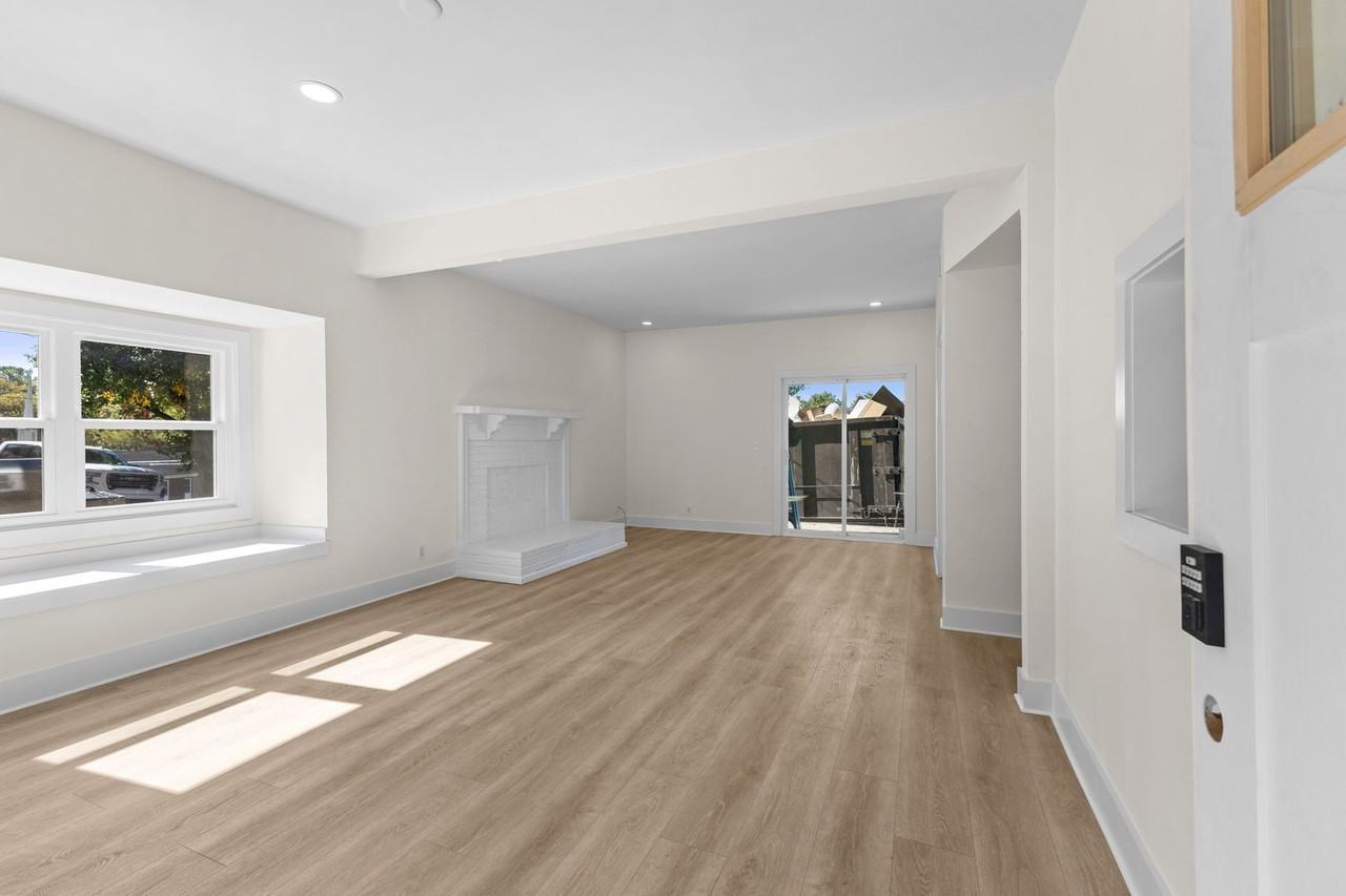 218 Cross Timbers Dr - Photo 3 of 13