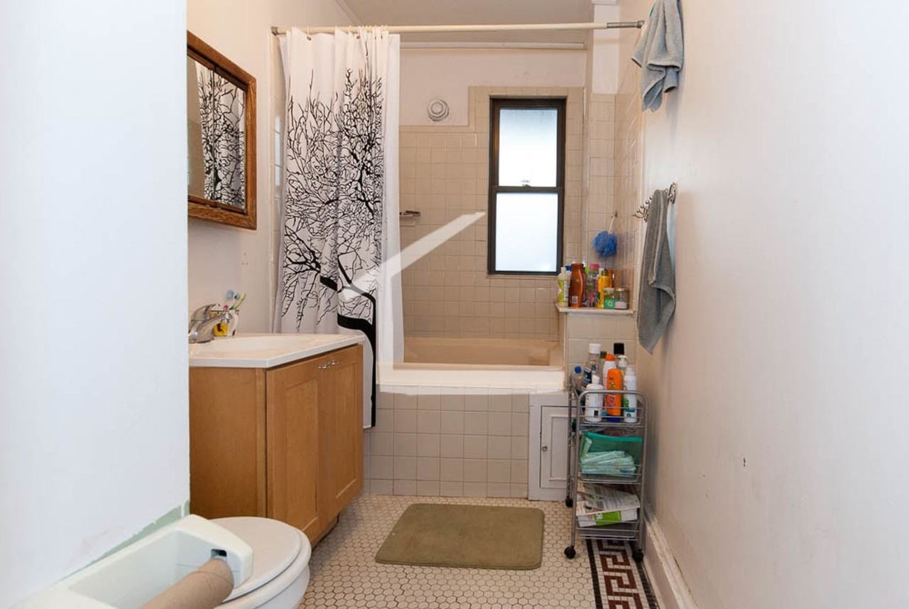 8 Colliston Rd - Photo 7 of 10