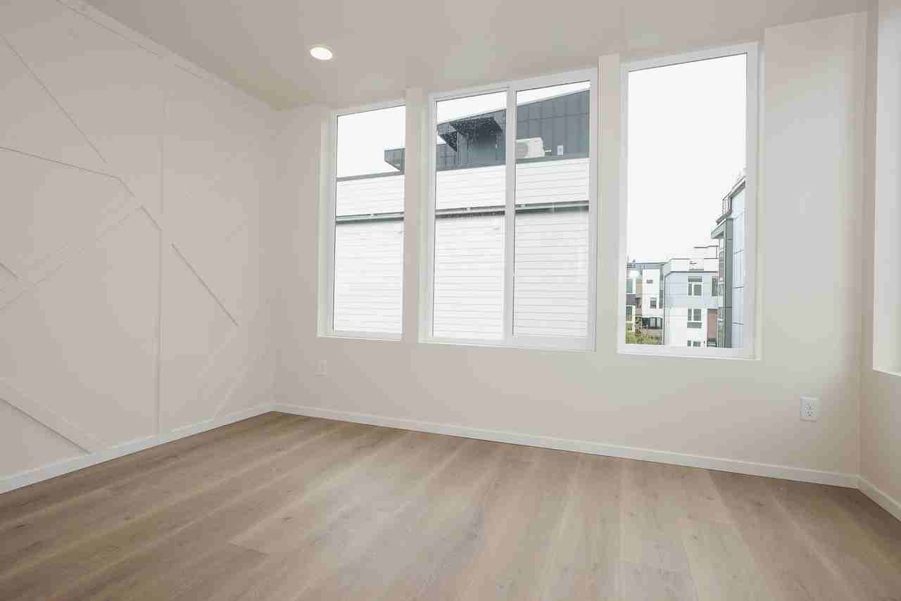 911A Nw 56th St - Photo 5 of 27