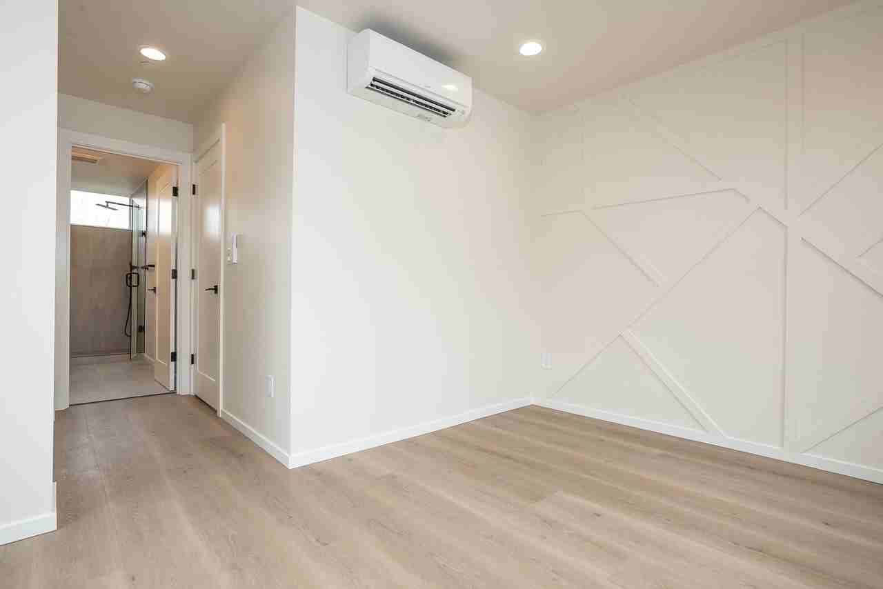 911A Nw 56th St - Photo 6 of 27