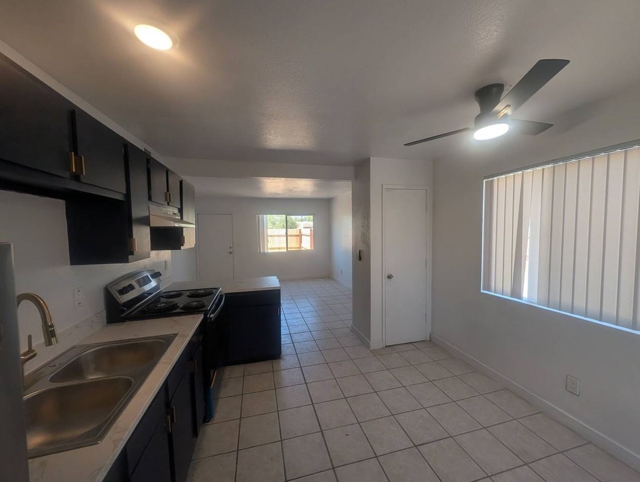 4562 E Lester St - Photo 2 of 10