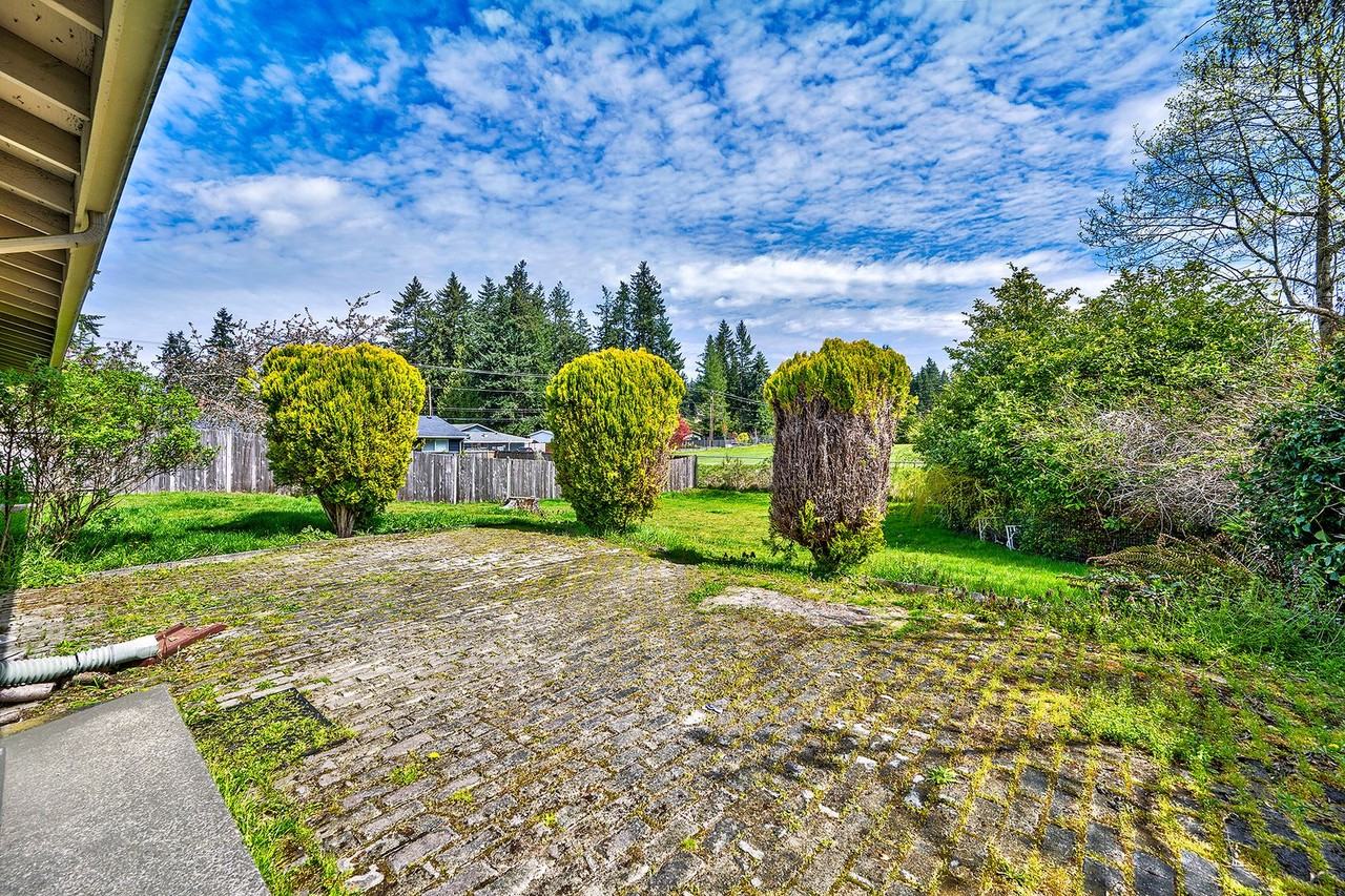 17619 62nd Pl W - Photo 2 of 15