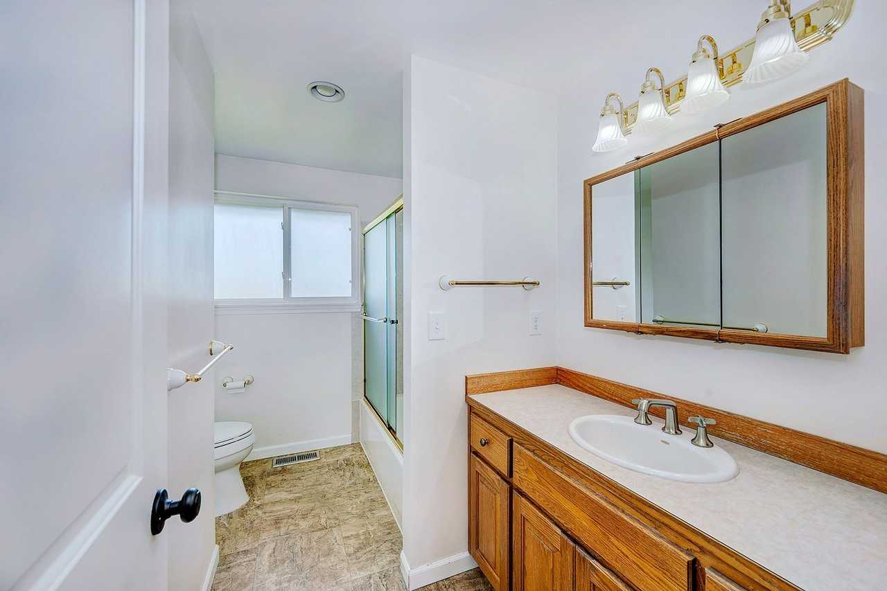 17619 62nd Pl W - Photo 4 of 15