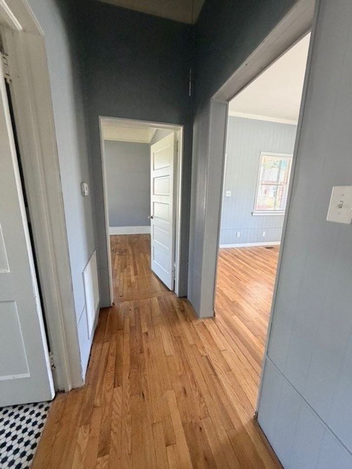 312 Sirrine St - Photo 5 of 13