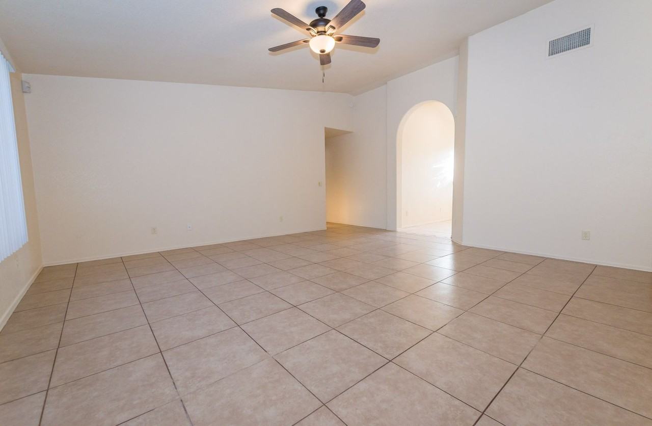 3750 Plaza Espuela - Photo 4 of 43