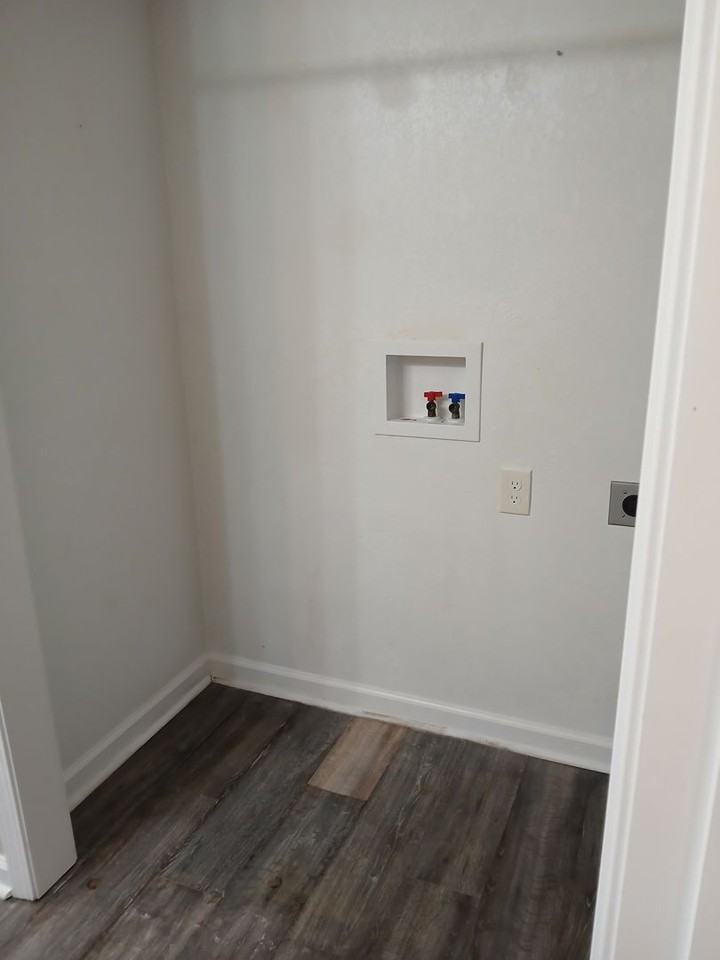 101 Clark Ave - Photo 3 of 6