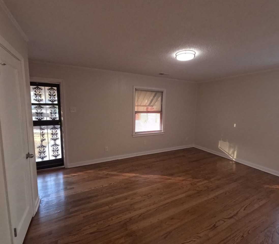 3068 Coleman Ave - Photo 7 of 21