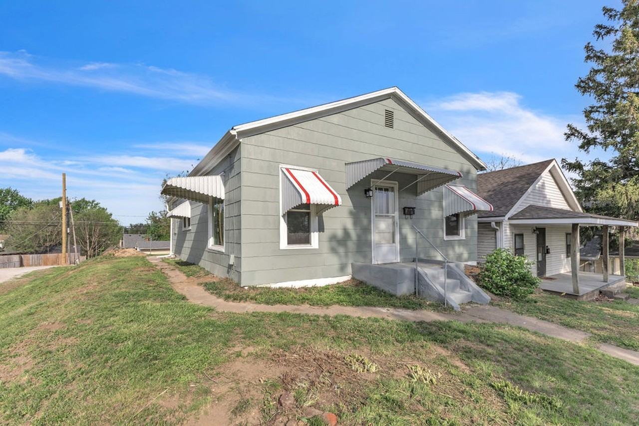 1214 S 24th St - Photo 2 of 27