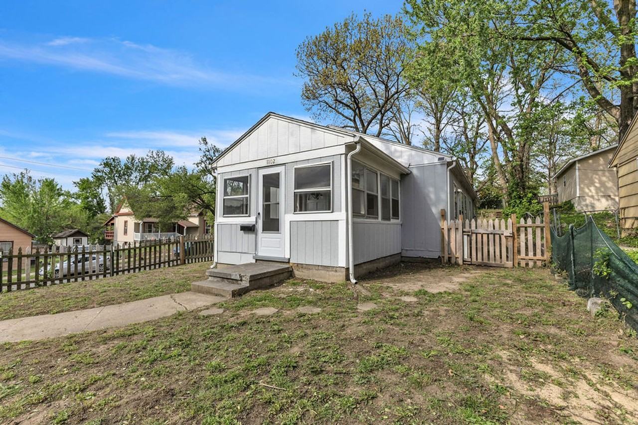 1102 N 22nd St - Photo 4 of 30