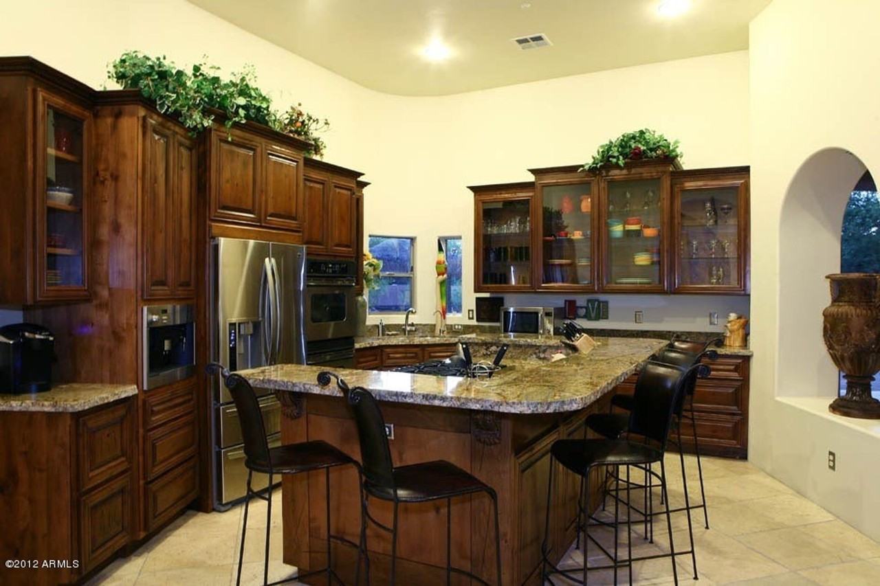 14022 N 83rd St - Photo 5 of 13