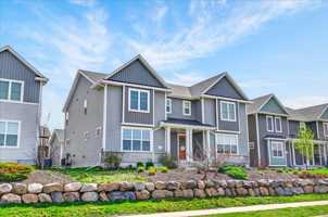 featured image of 1045 Range Trl