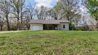 629 Highway W - Photo 1 of 1