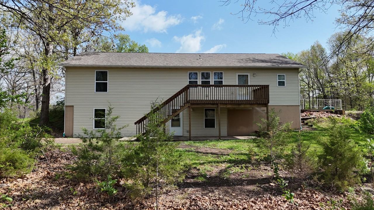 629 Highway W - Photo 2 of 26