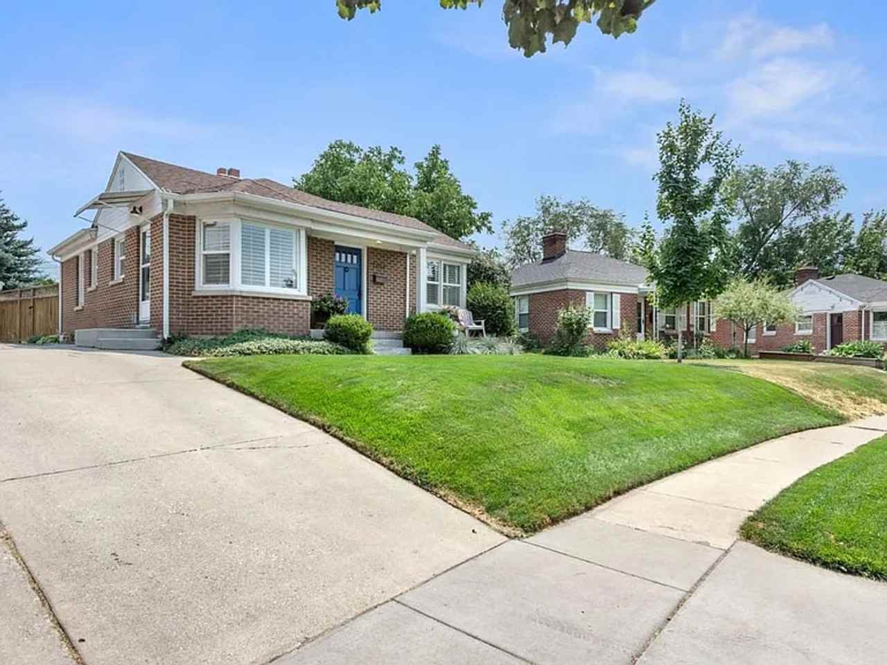 2016 E Stratford Dr - Photo 3 of 26