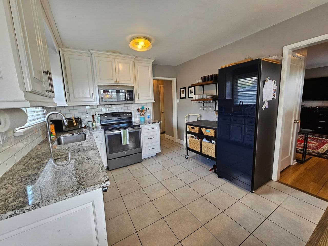 2016 E Stratford Dr - Photo 5 of 26