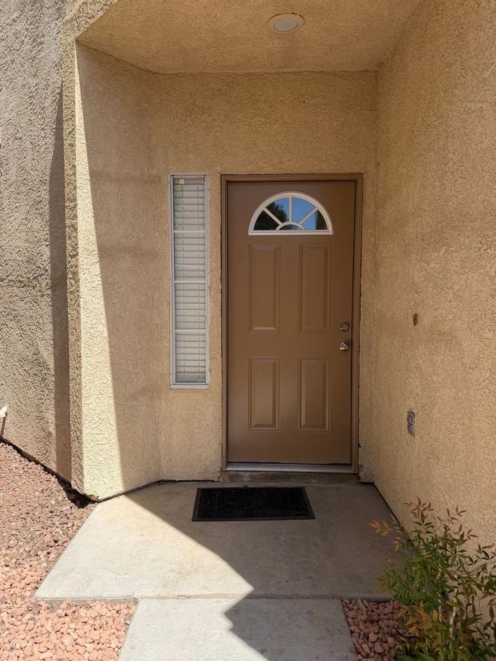 7600 Vista Hills Dr - Photo 2 of 24