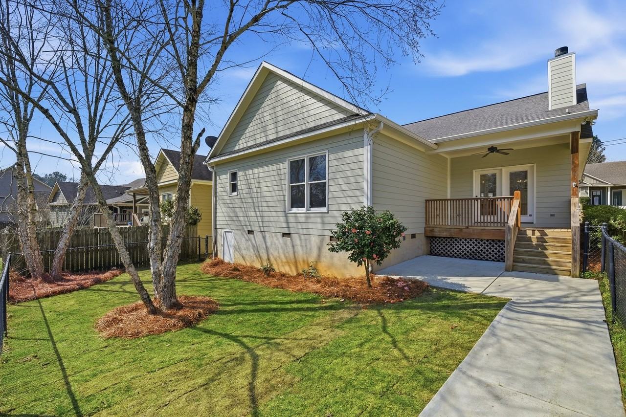 374 Cherry St - Photo 2 of 21