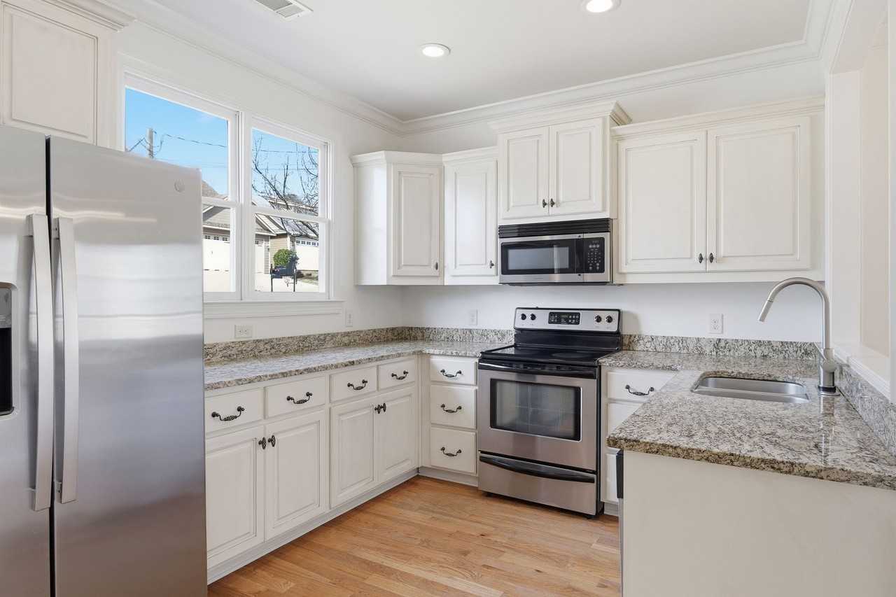 374 Cherry St - Photo 5 of 21