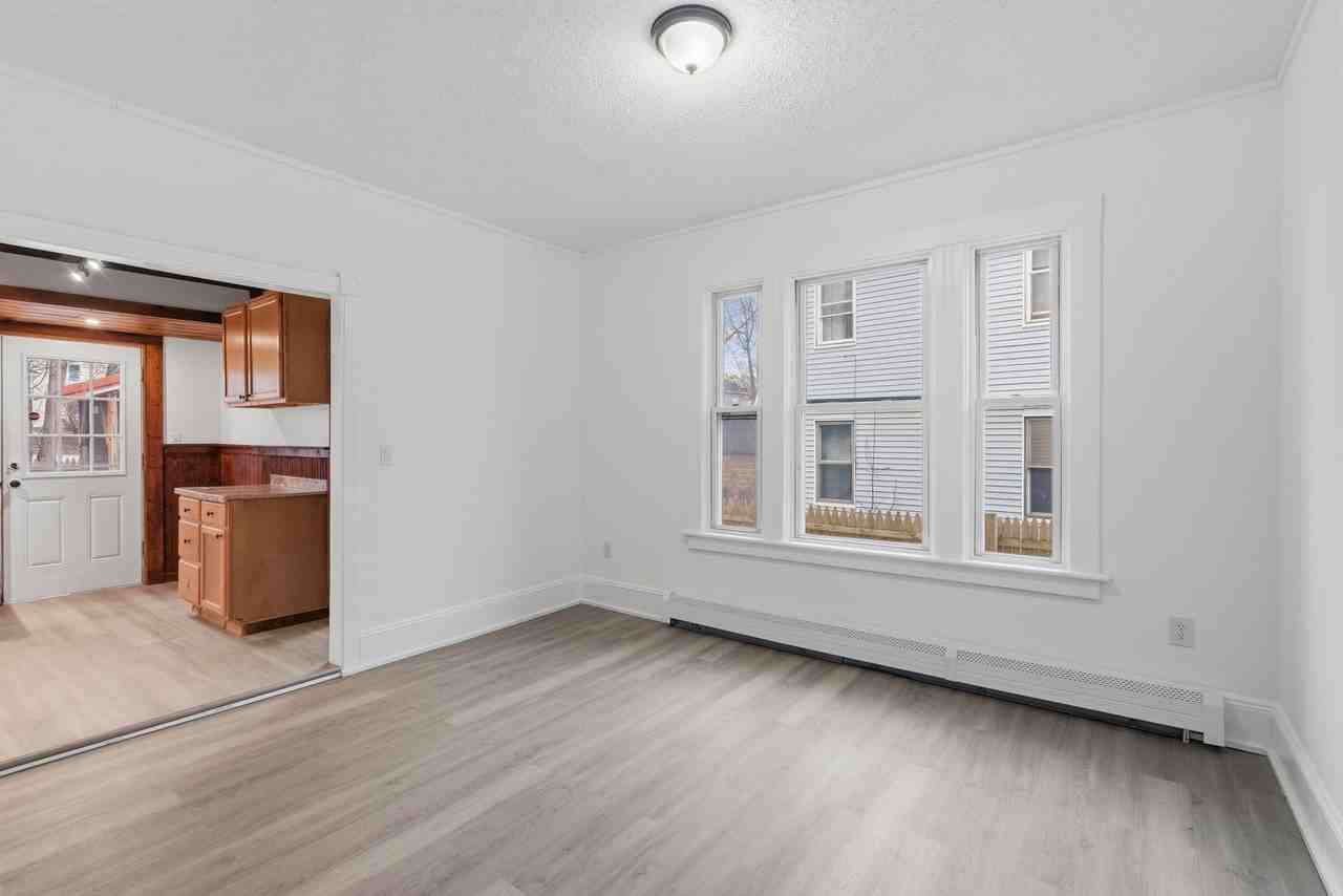 17 Seymour St - Photo 3 of 18