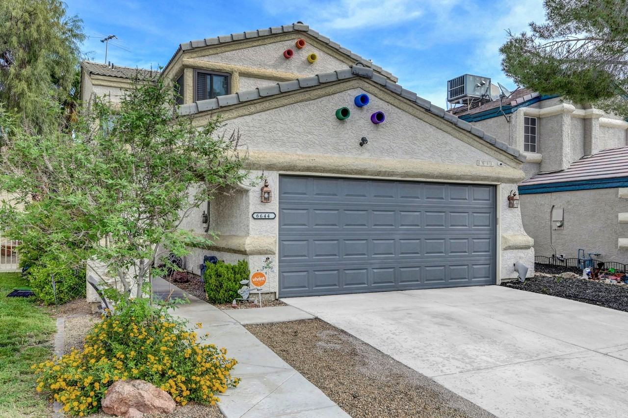 6644 Pepperidge Way - Photo 4 of 43
