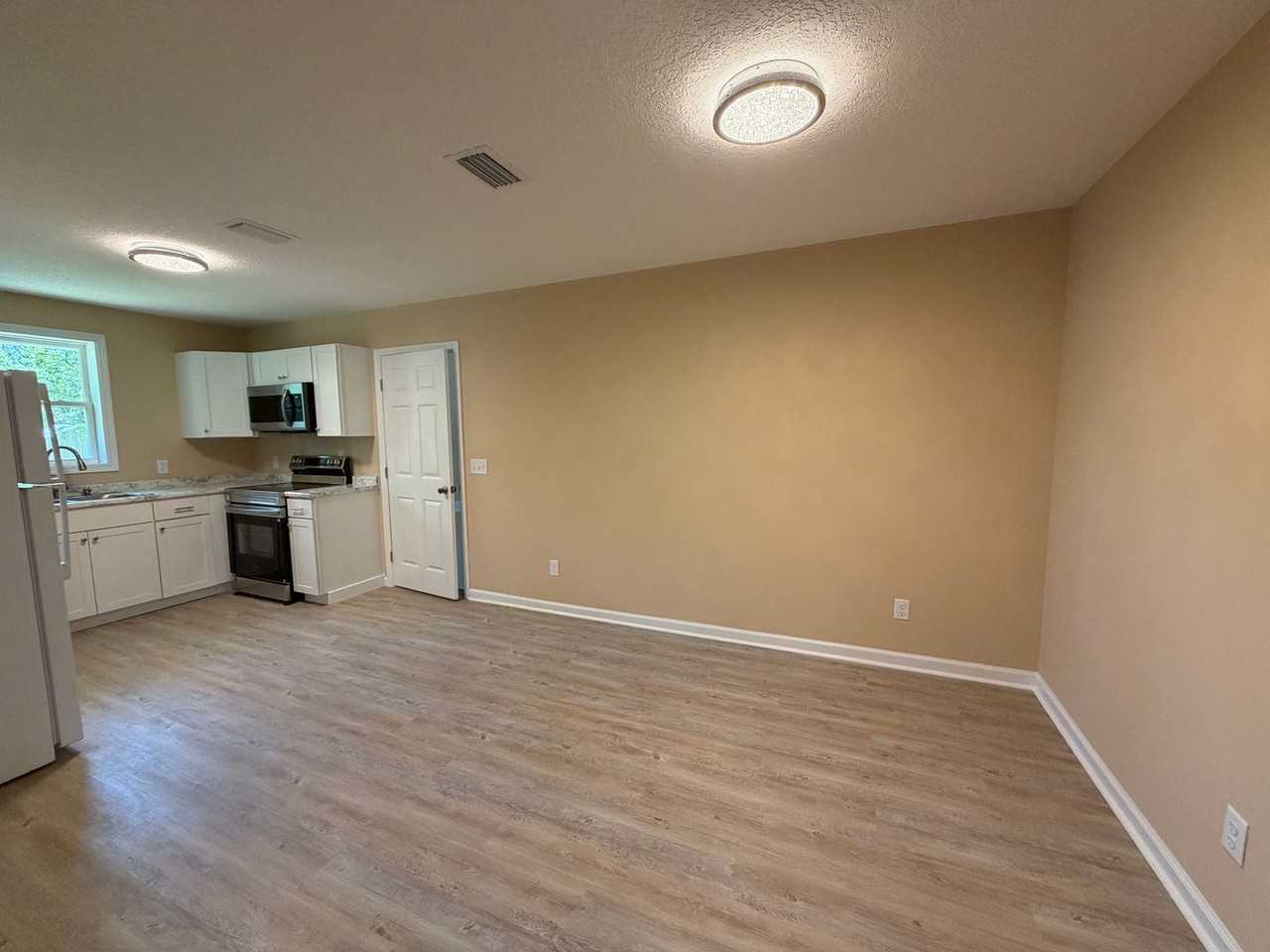 2640 Canary Dr - Photo 6 of 19