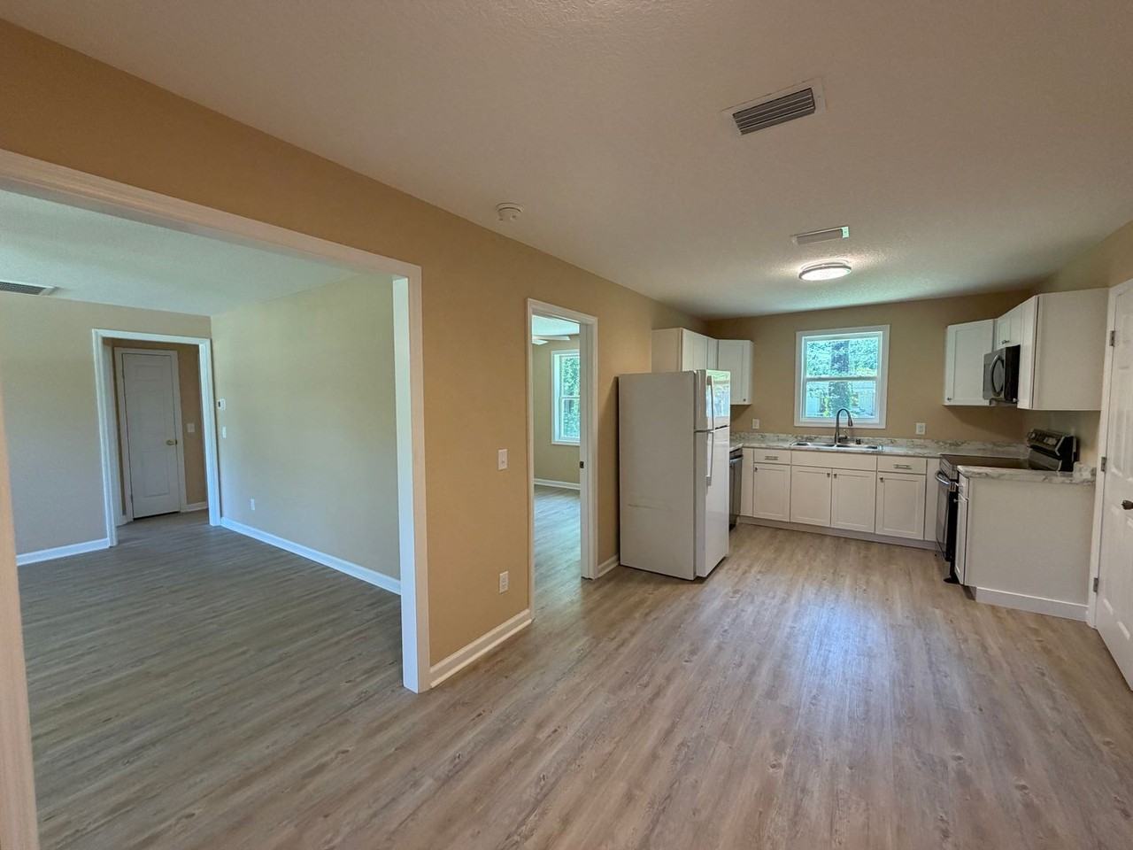 2640 Canary Dr - Photo 7 of 19