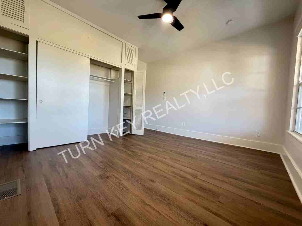 219 47th Pl N - Photo 6 of 15