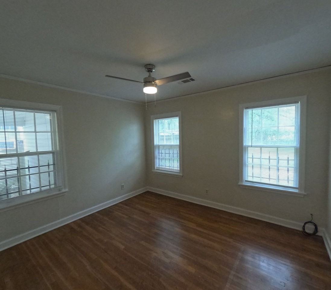 3487 Mayflower Ave - Photo 2 of 16