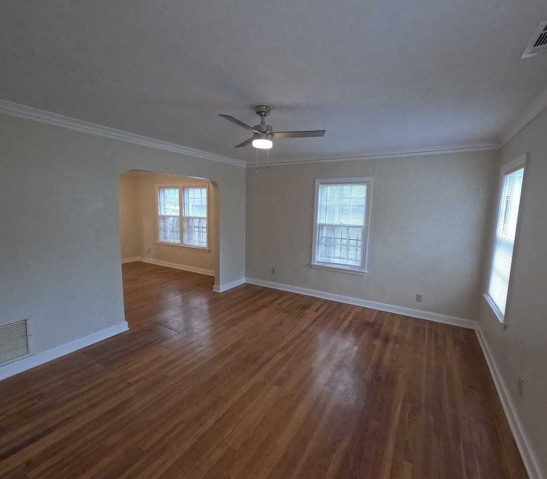 3487 Mayflower Ave - Photo 4 of 16