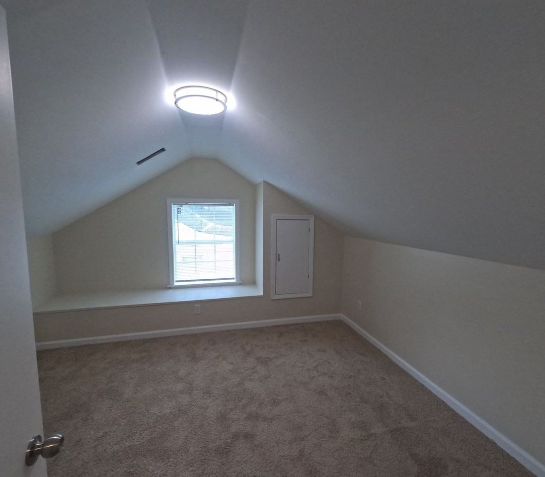 3487 Mayflower Ave - Photo 7 of 16