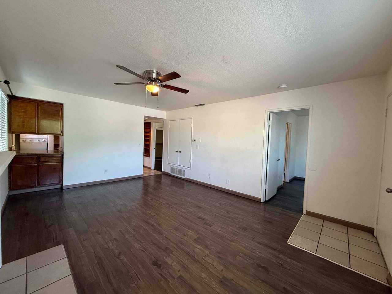 5609 Odea Dr - Photo 3 of 23