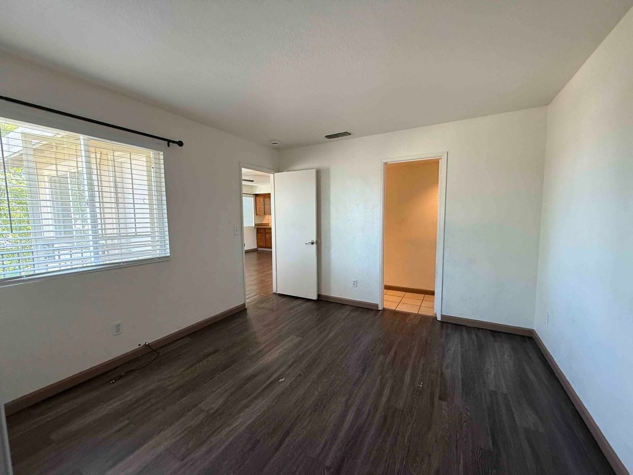 5609 Odea Dr - Photo 6 of 23