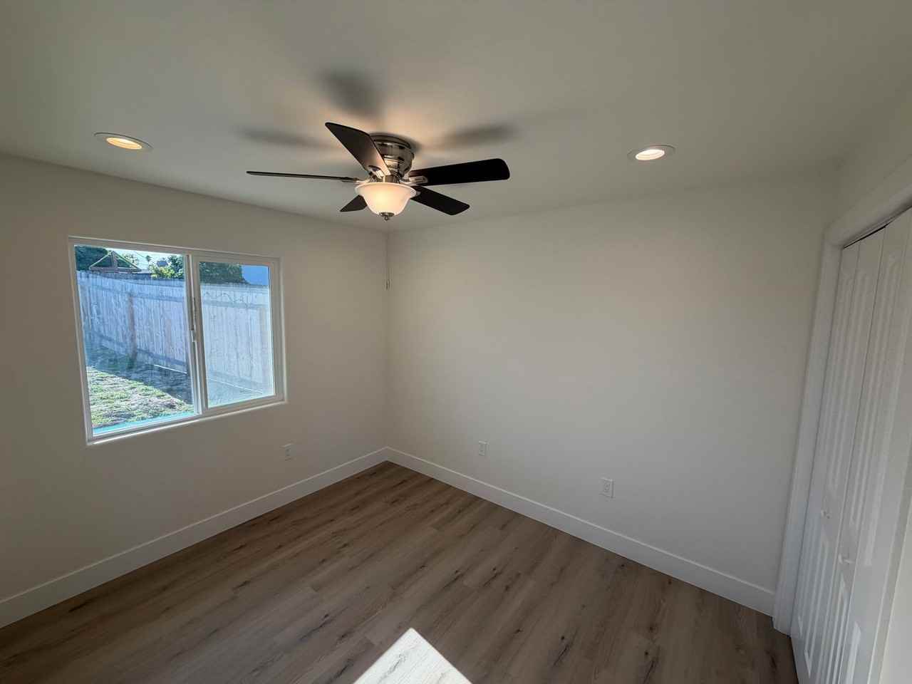 4692 Cherry Ave - Photo 5 of 8