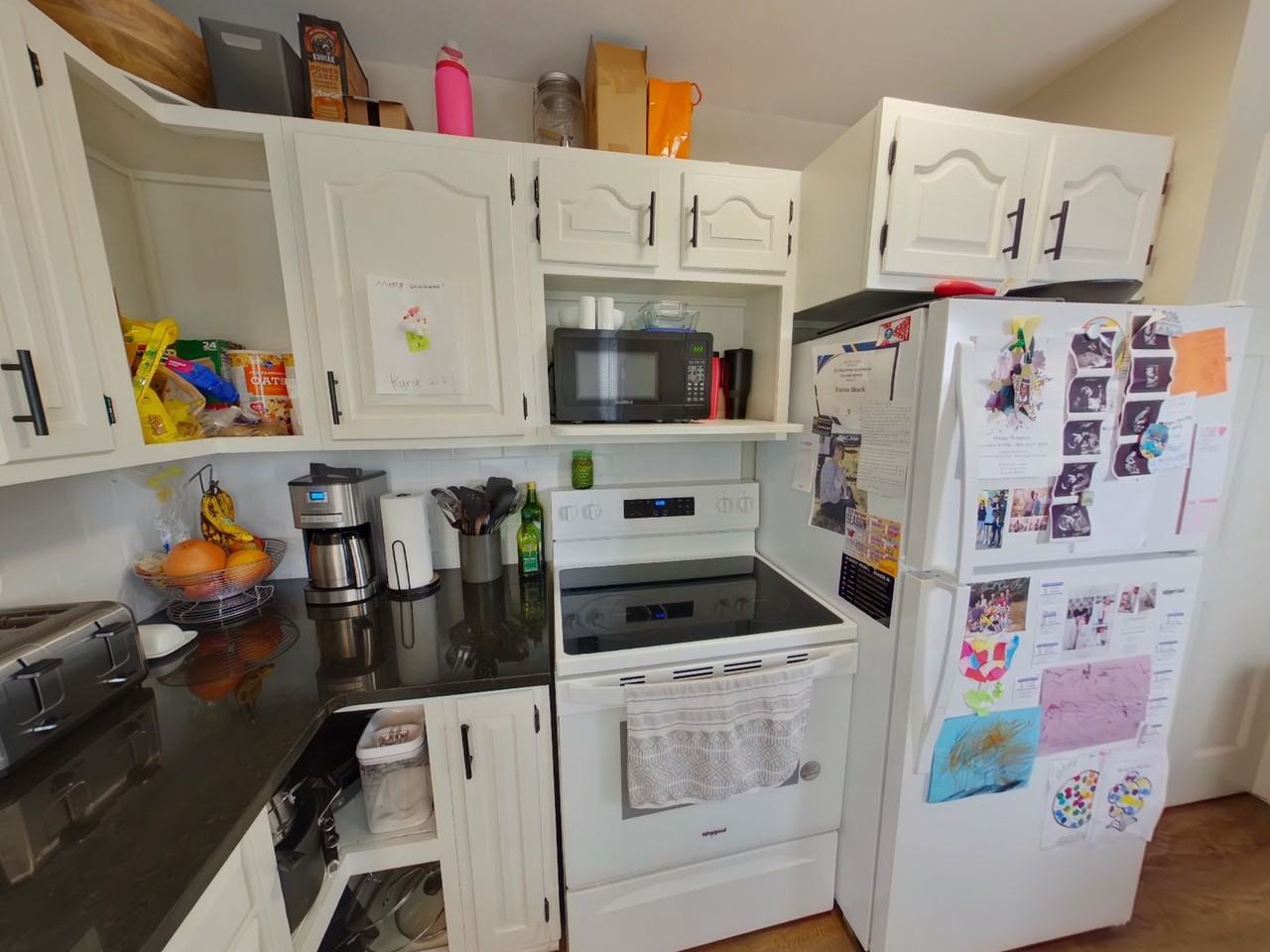 267 N Minnesota Ave - Photo 3 of 13