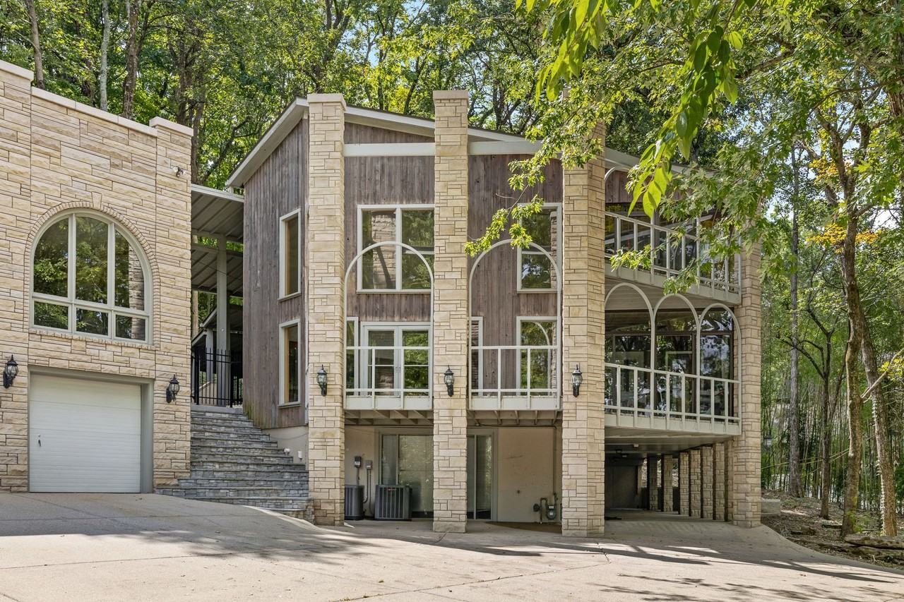 5729 Stoneway Trl - Photo 4 of 34