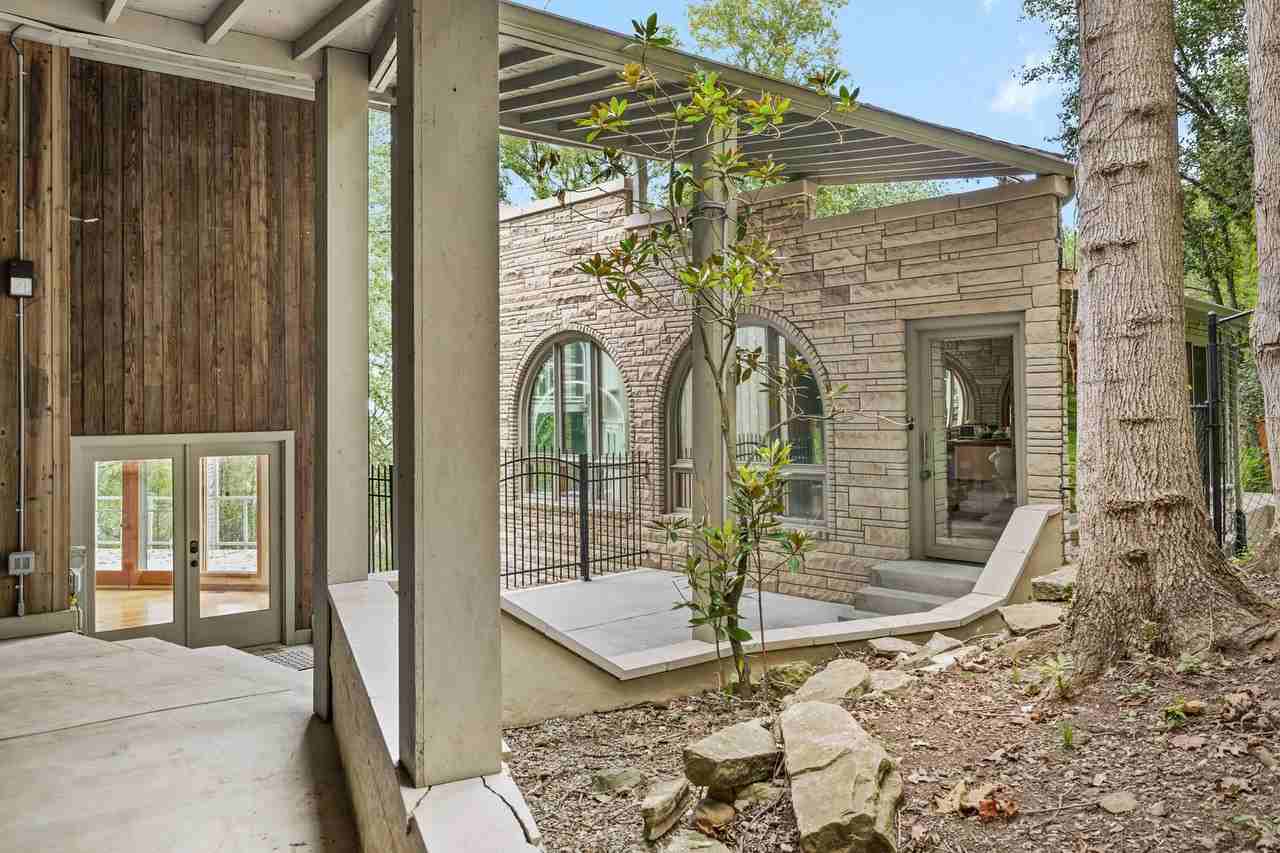 5729 Stoneway Trl - Photo 7 of 34