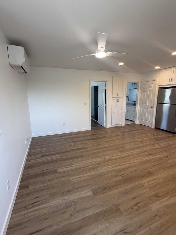 6647 Bardonia St #1 - Photo 5 of 12