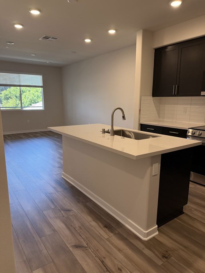 9535 Hannah Way #30 - Photo 3 of 34