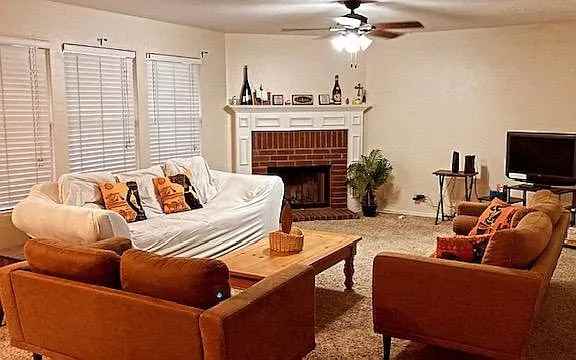 7226 Carriage Elm #A - Photo 3 of 4