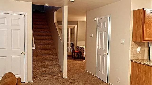 7226 Carriage Elm #A - Photo 4 of 4