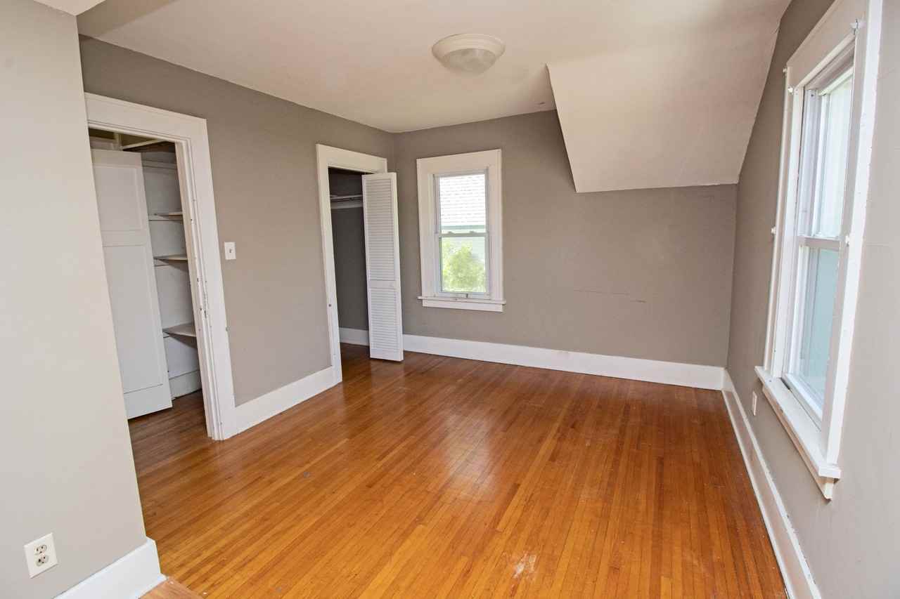 433 5th Ave Ne #3 - Photo 4 of 6