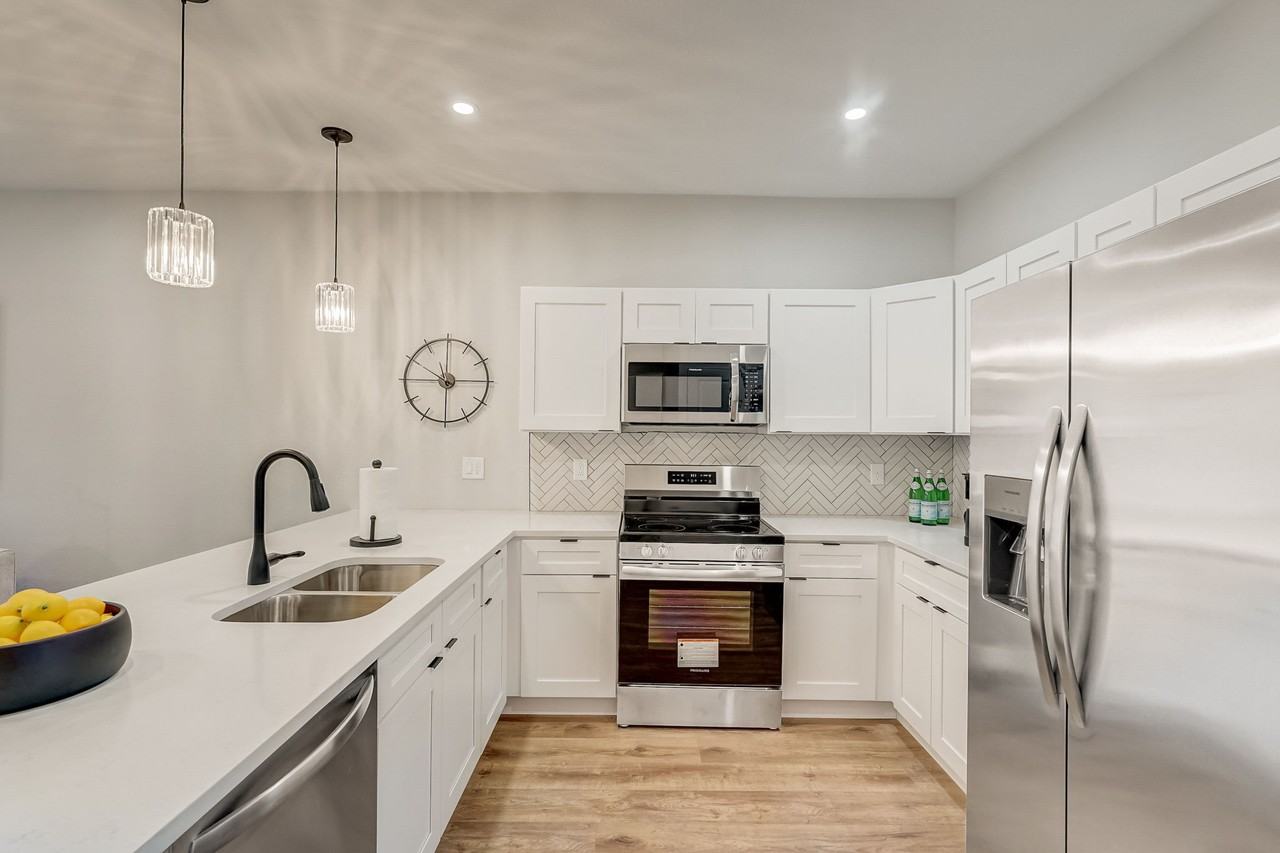 210 Piedmont Ave #101 - Photo 5 of 15